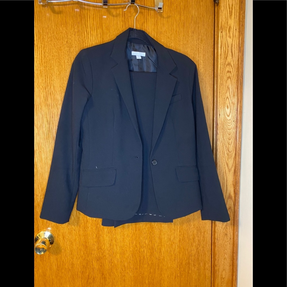 NY&Co Suit